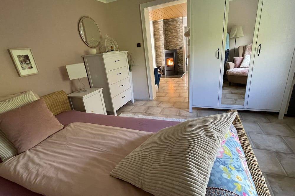 Ein Haus mit großem Garten - für Sie ganz allein. Urlaub am Niederrhein 💚 in Kempen, Niederrhein