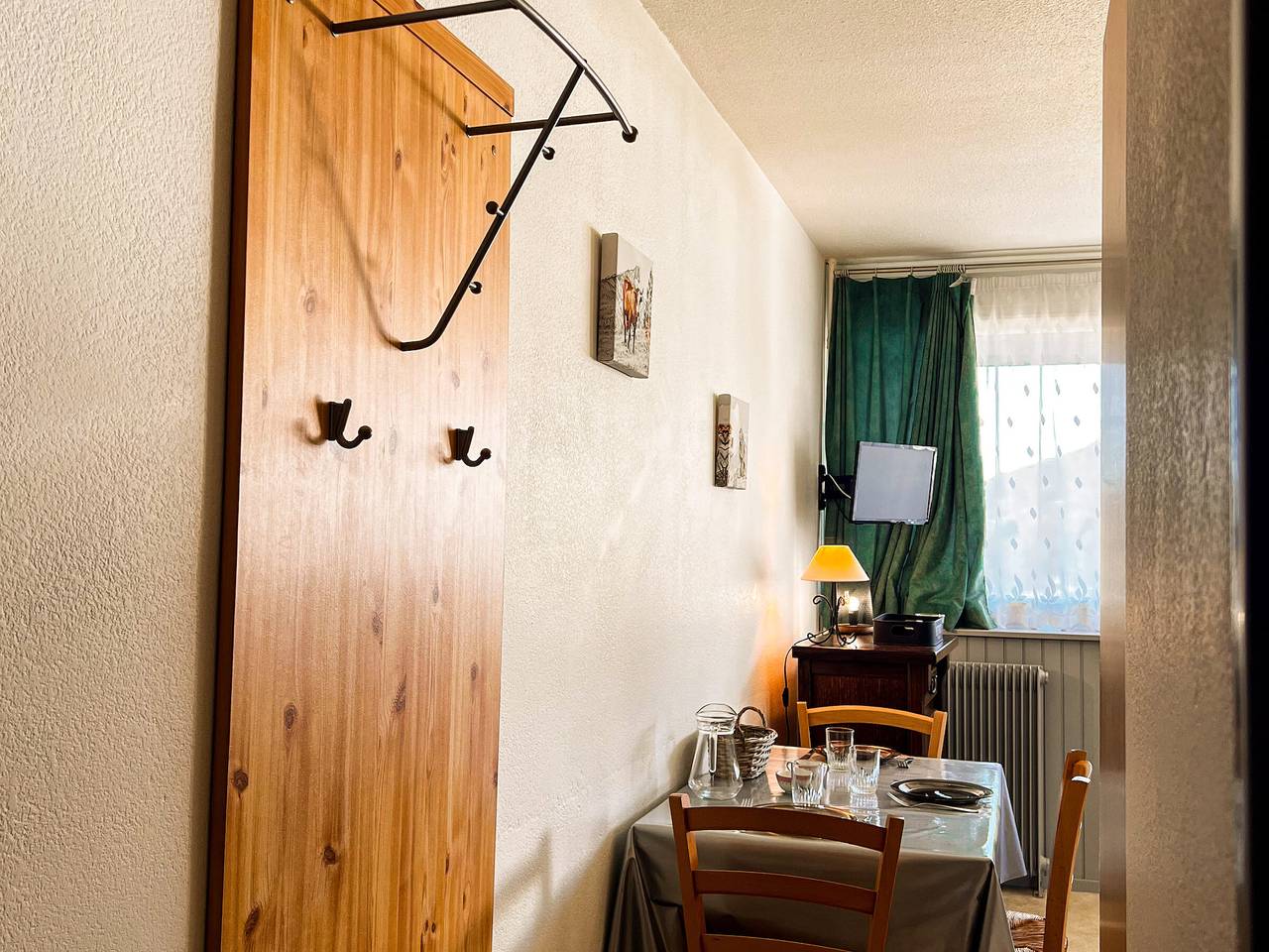 Estudio entero, Estudio acogedor junto a pistas en Super Besse in Super Besse, Besse-et-Saint-Anastaise