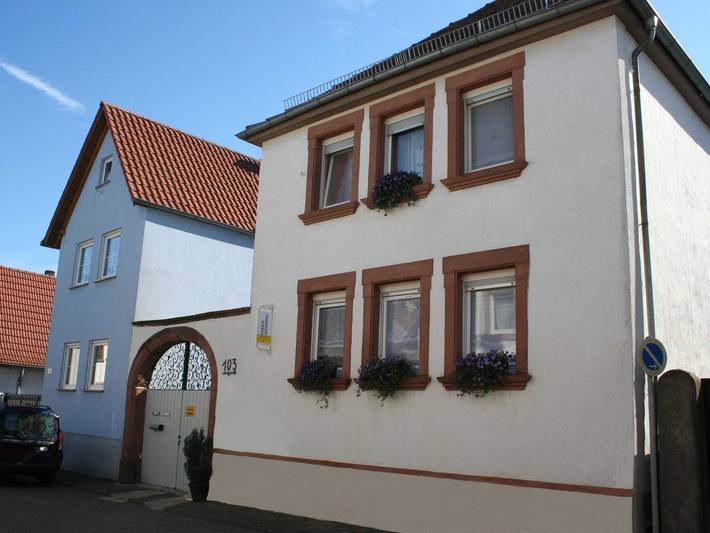 Ferienwohnung für 4 Personen, mit Garten in Burrweiler
