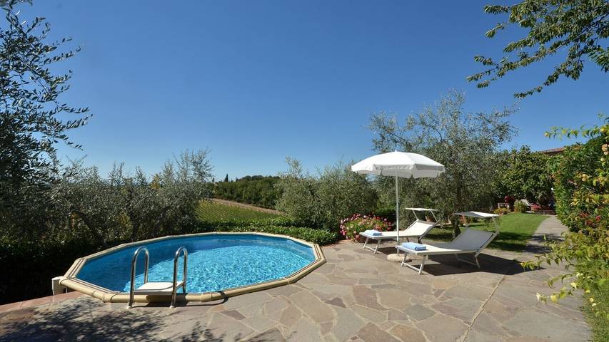 Villa per 2 persone, con terrazza in Gaiole in Chianti