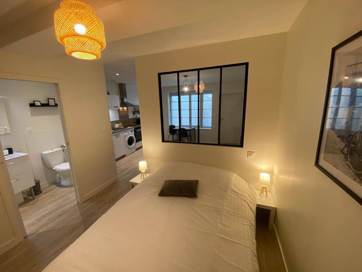 Appartement entier, Grand studio entrée Spa incluse - proximité Le Pal in Bourbon-Lancy, Région de Charolles
