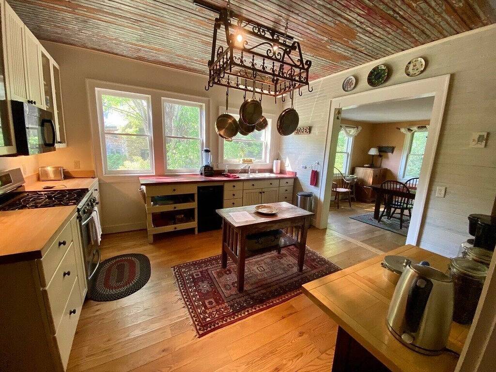 Hot Springs Creek House – Hot Tub & Space for Everyone in Hot Springs (NC), Madison County (NC)