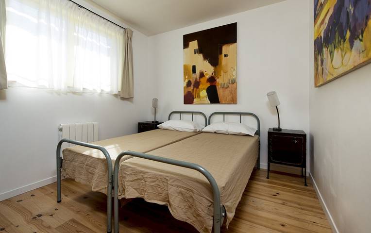 Gîte pour 15 personnes, avec jardin dans Yonne - 4