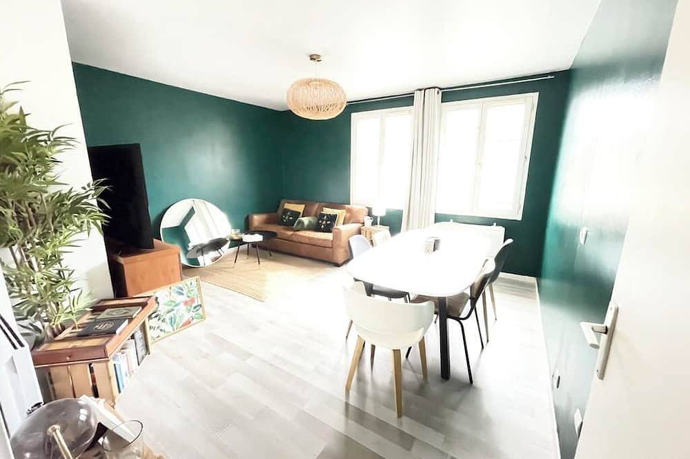 Apartamento entero, Just like home, fully furnished apartment for 1 to 4 people  in Villeparisis, Sena y Marne