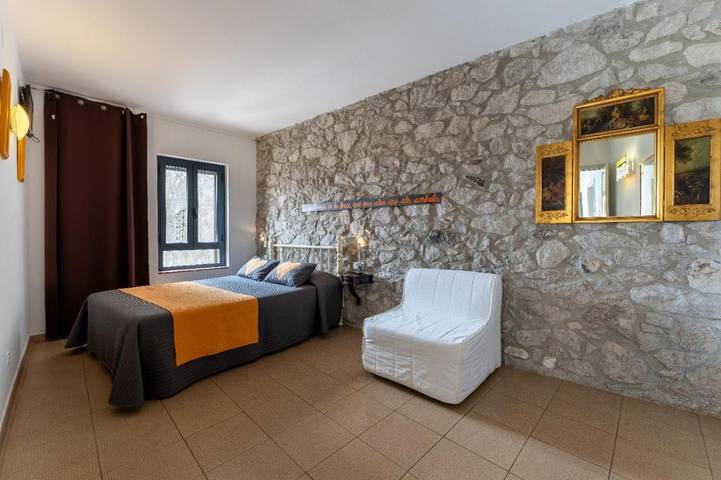 Maison de campagne pour 15 personnes, avec vue et terrasse à Torroella de Fluvià - 4