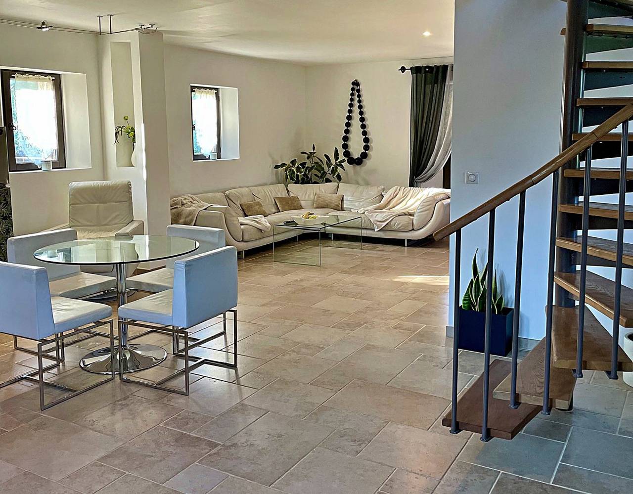 Dordogne's golden triangle holiday home accommodating 10 in Castelnaud-la-Chapelle, Périgord Noir