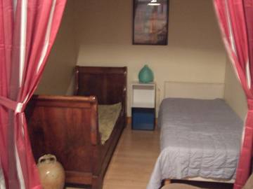 Gîte pour 9 personnes, avec jardin et terrasse à Corancy