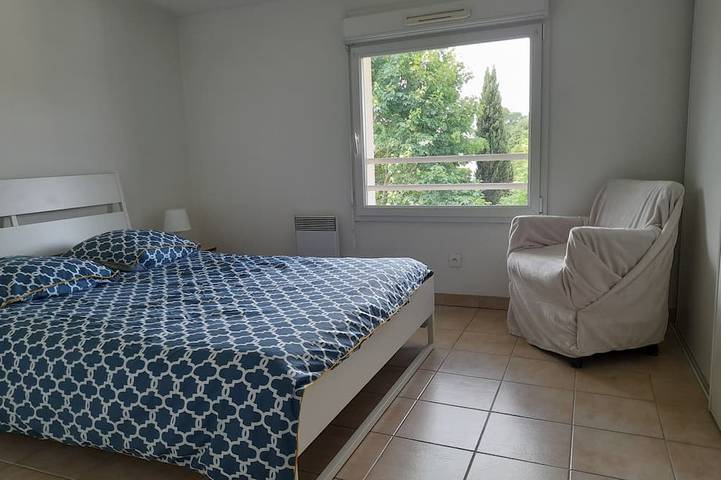Gîte pour 4 personnes, avec balcon et piscine à Ambarès-et-Lagrave - 2