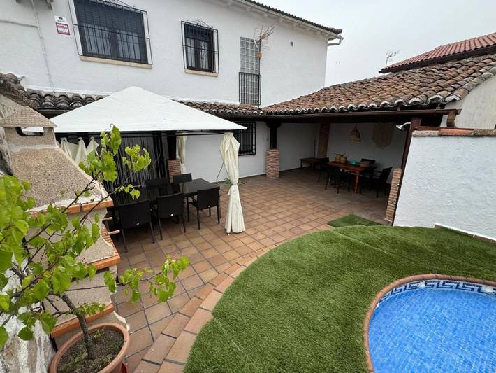 Location de vacances pour 6 personnes, avec vue ainsi que jardin et piscine à Arenas de San Pedro - 3