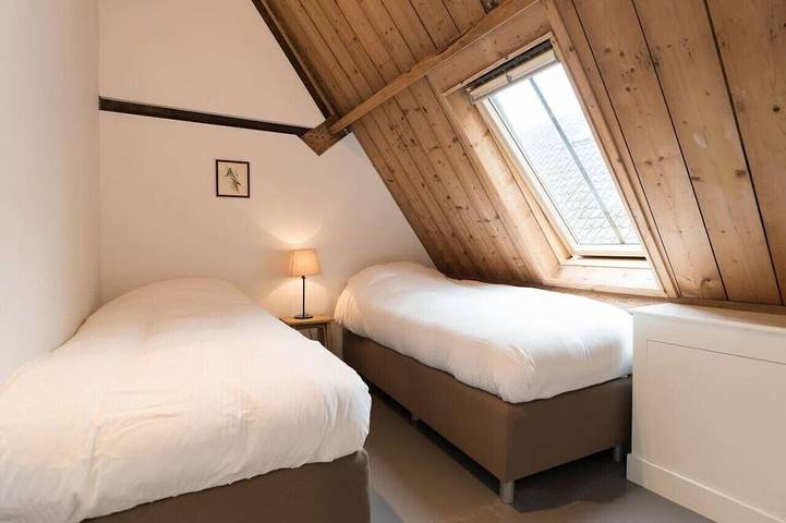1. Stylish Fully Equipped Family Home with Big Garden in Abcoude, Groene Hart