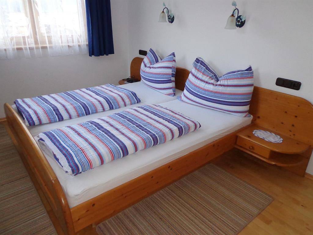 Ganze Ferienwohnung, Apartment/1 Schlafraum/Dusche, Wc, Balkon in Kössen, Kaiserwinkl