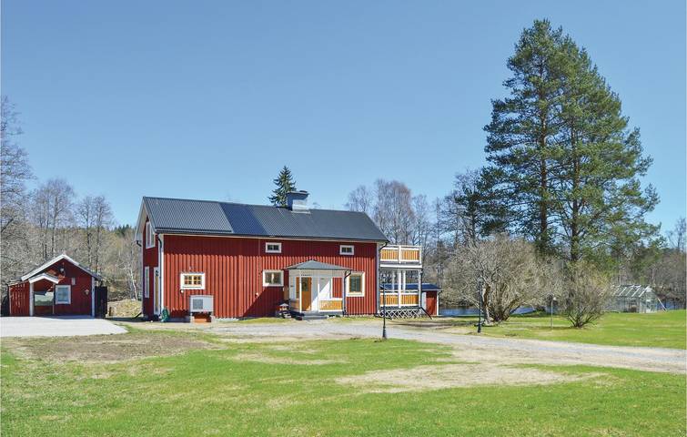 Ferienhaus für 7 Personen, mit Terrasse und Seeblick sowie Sauna, kinderfreundlich - 1