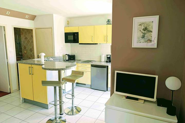 Gîte pour 4 personnes, avec balcon, adapté aux familles dans Plage de Renécros - 4