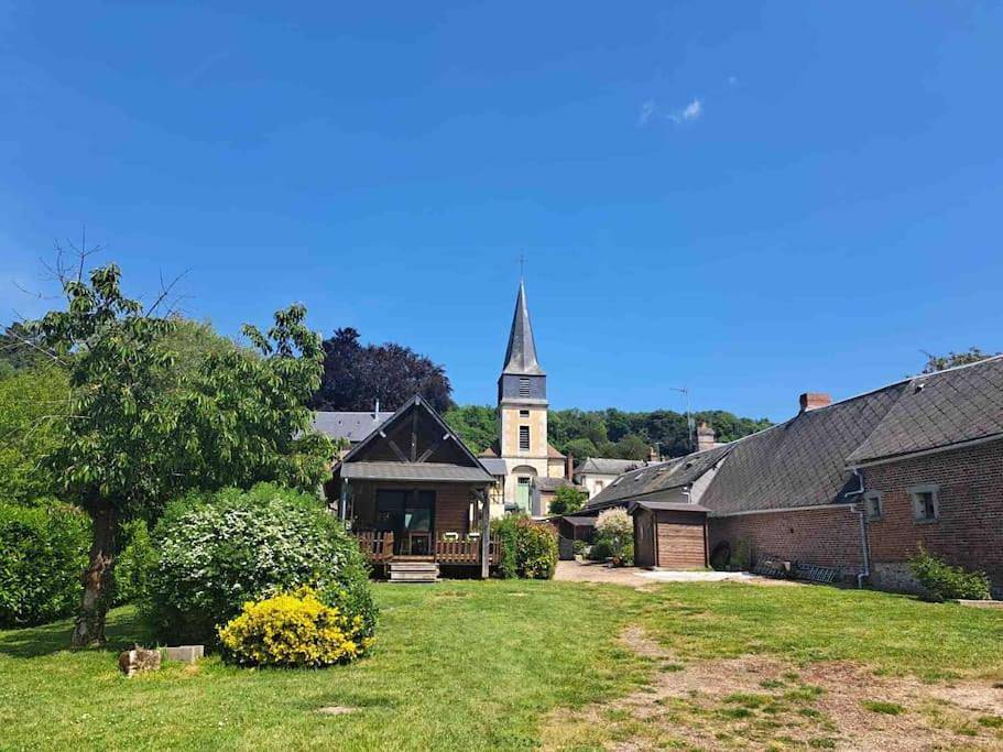 Three-Bedroom House in Le Bec-Hellouin, Région de Bernay