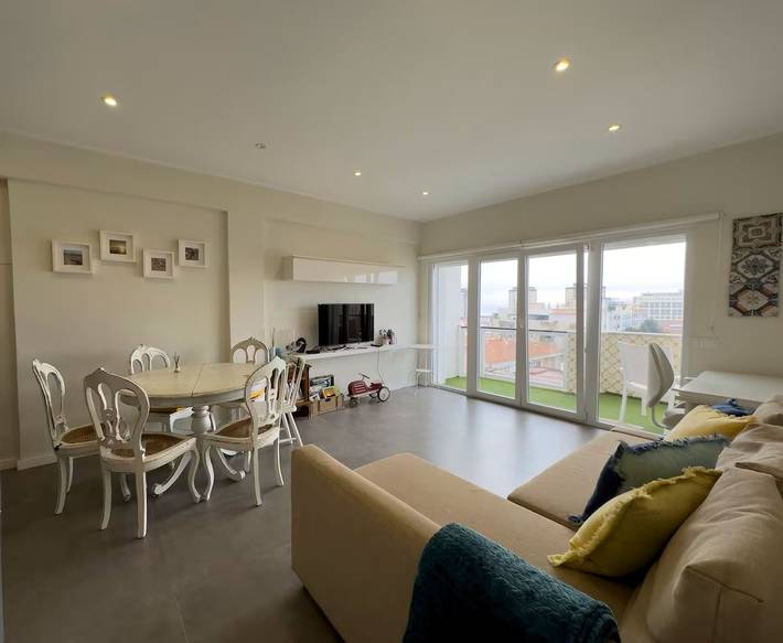 Casa de férias para 4 pessoas, com varanda na Costa de Caparica