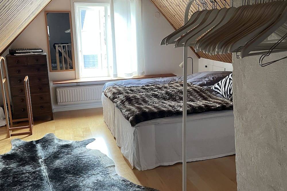 Cozy cottage for a couple or a young family. 3 minute walk to the beach! in Råå, Helsingborg