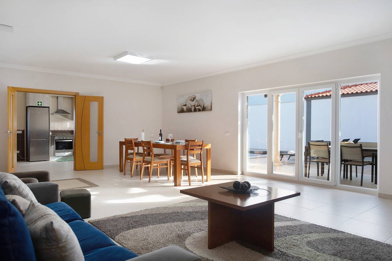 Villa 'Rosa Com Piscina E Jacuzzi' with Mountain View, Wi-Fi and Air Conditioning in Salir de Matos, Leiria District