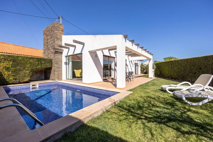 Villa para 5 pessoas, com Terraço e Jardim e ainda Piscina na Costa Vicentina