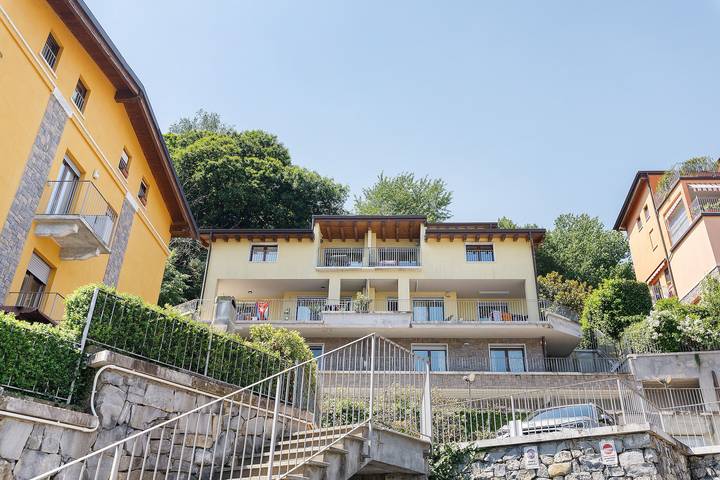 Ferienhaus für 10 Personen, mit Sauna und Balkon sowie Garten und Whirlpool in