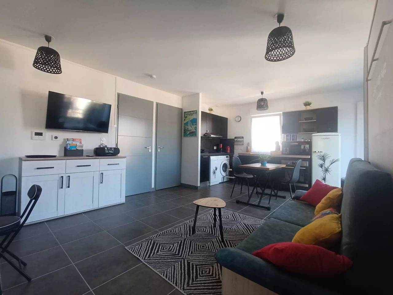 Estudio entero, ¡Me encanta este bonito apartamento! in Aix-les-Bains, Chambéry region
