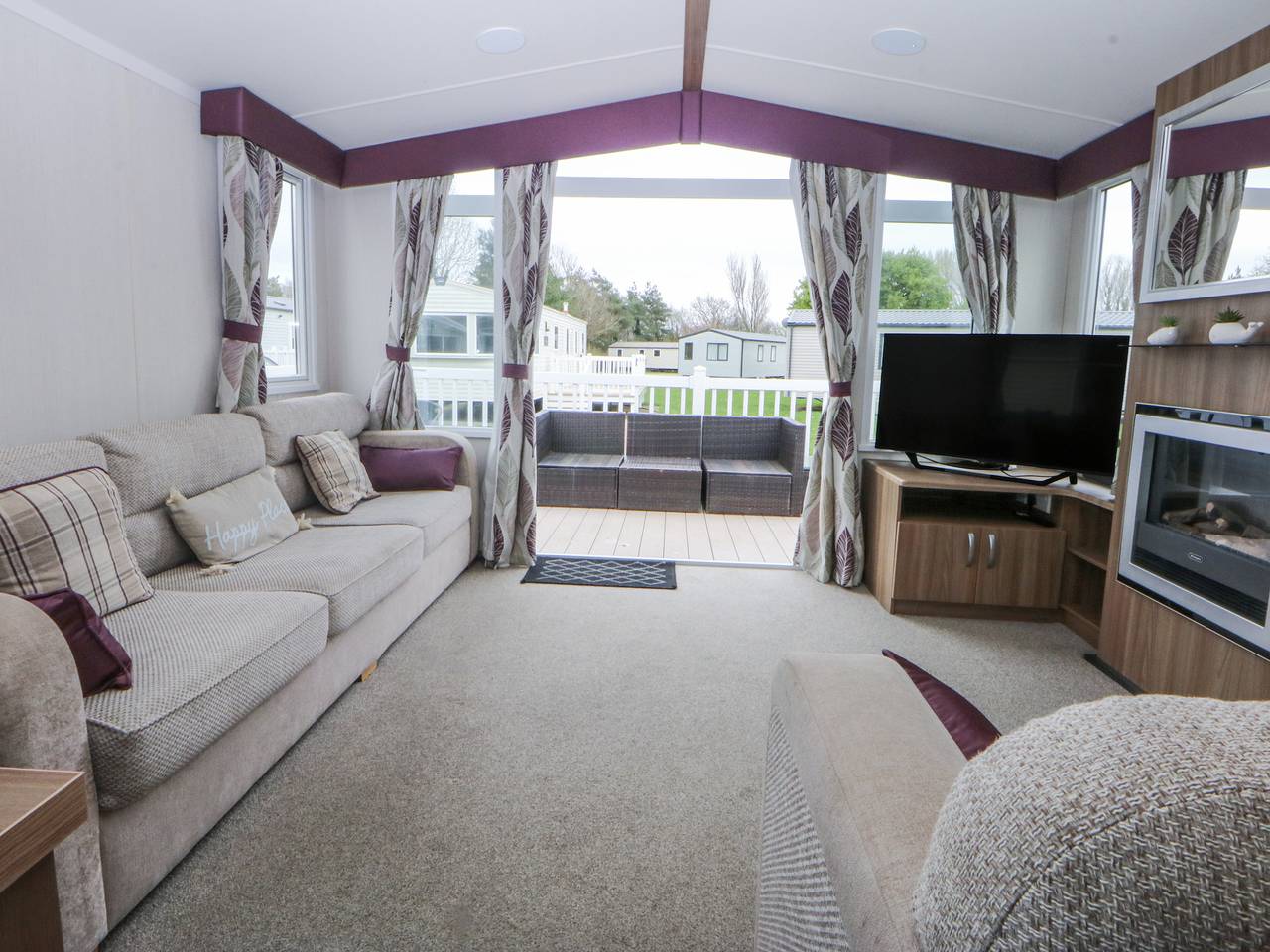 49 Cader Idris, Hafan-Y-Mor Holiday Park in Afon Wen, Gwynedd