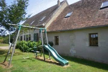 Gîte pour 11 personnes, avec jardin à Arthon