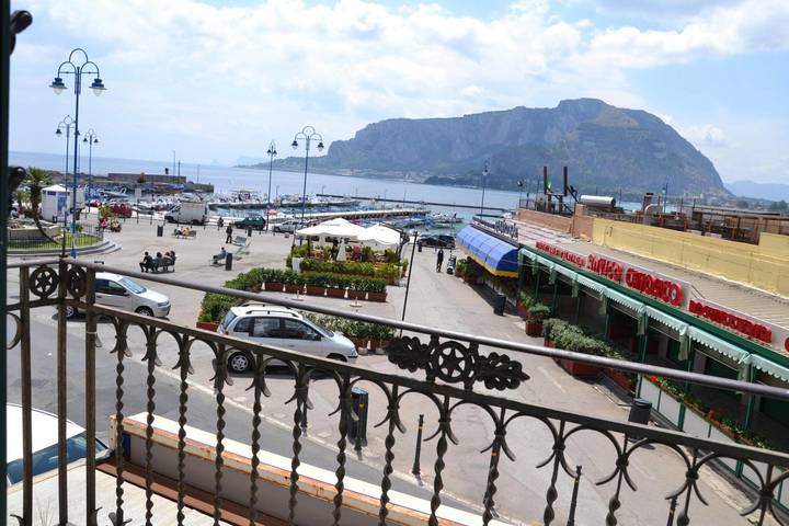 Ferienwohnung für 7 Personen, mit Balkon in Mondello - 3