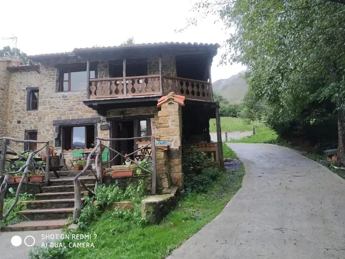 Hostal para 24 personas, con jardín y vistas - 1