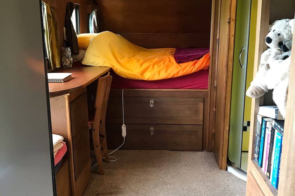 Cosy vintage American caravan in Churchstanton, Somerset