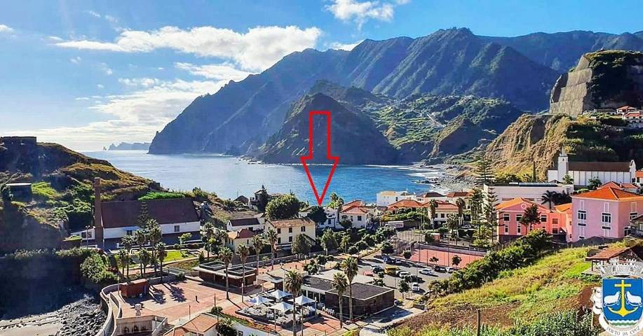 Location de vacances pour 4 personnes, avec piscine ainsi que vue et jardin à Porto da Cruz - 3