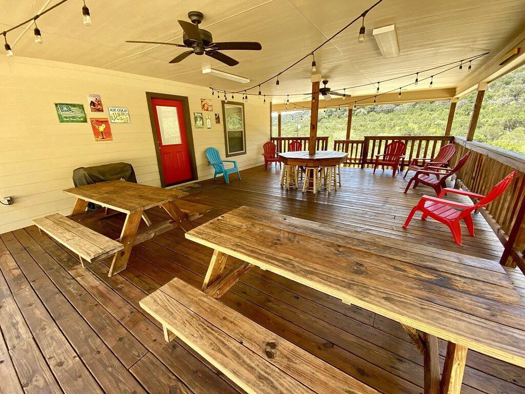 Superb Luxury Lodge - Blick auf die Berge und das Tal, privat, im Herzen von Concan in Concan, Uvalde County