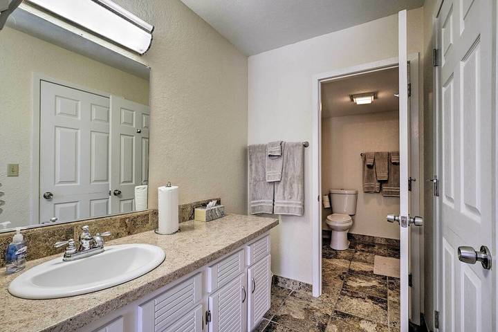 Cottage for 14 people, with terrace and garden in Lake of the Ozarks