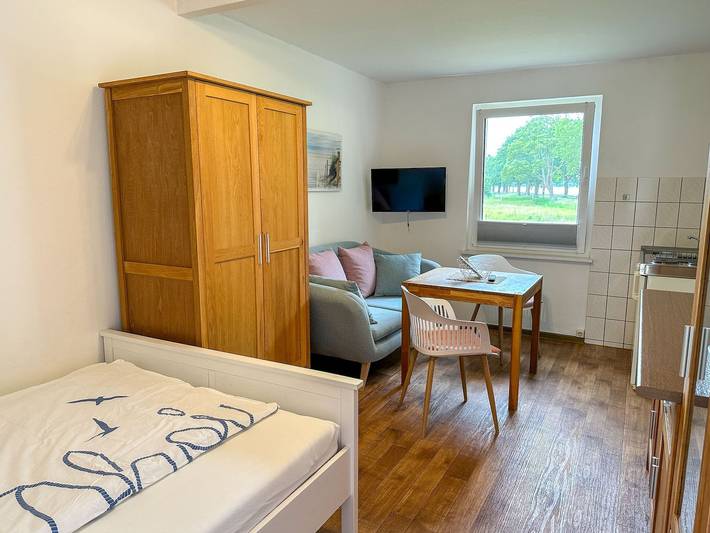 Ferienwohnung für 2 Personen, mit Garten und Terrasse, kinderfreundlich in Ribnitz-Damgarten - 3