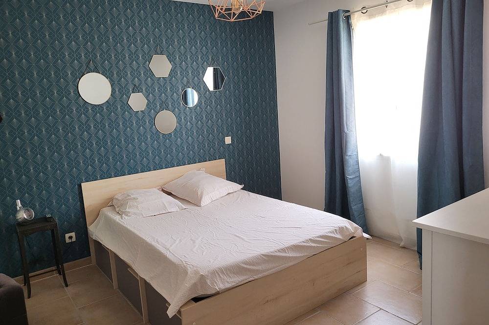 Ruhiges Haus mit Pool in der Nähe von Avignon und Saint Remy De Provence in Aramon, Nimes und Umgebung