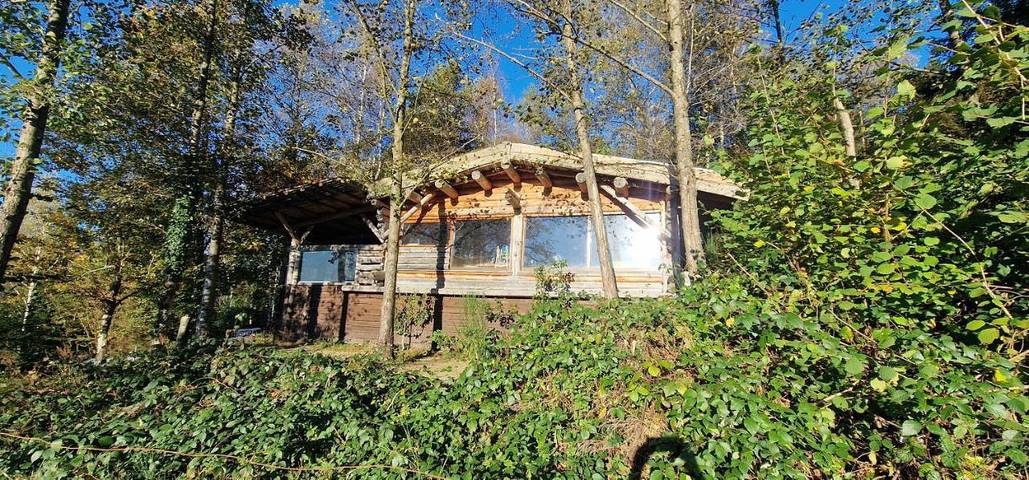 Chalet pour 5 personnes, avec Jacuzzi et Terrasse ainsi que Jardin et Sauna