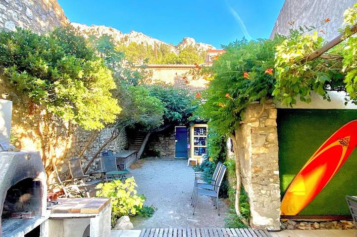 Ferienhaus für 12 Personen, mit Terrasse und Garten in Roquefort-des-Corbières