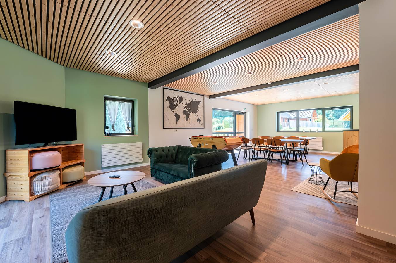 Chalet “Privatisation” with Mountain Views, Private Terrace & Wi-Fi in Seythenex, Parc naturel régional du Massif des Bauges