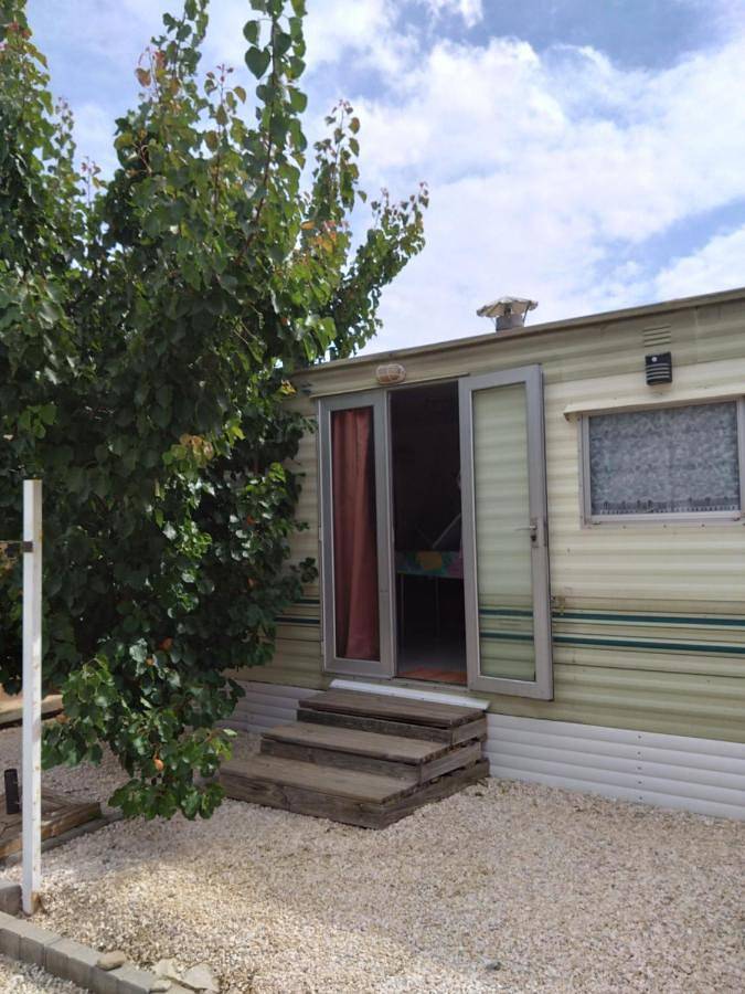 Location de vacances pour 4 personnes, avec terrasse ainsi que vue et jardin à Néfiach - 2