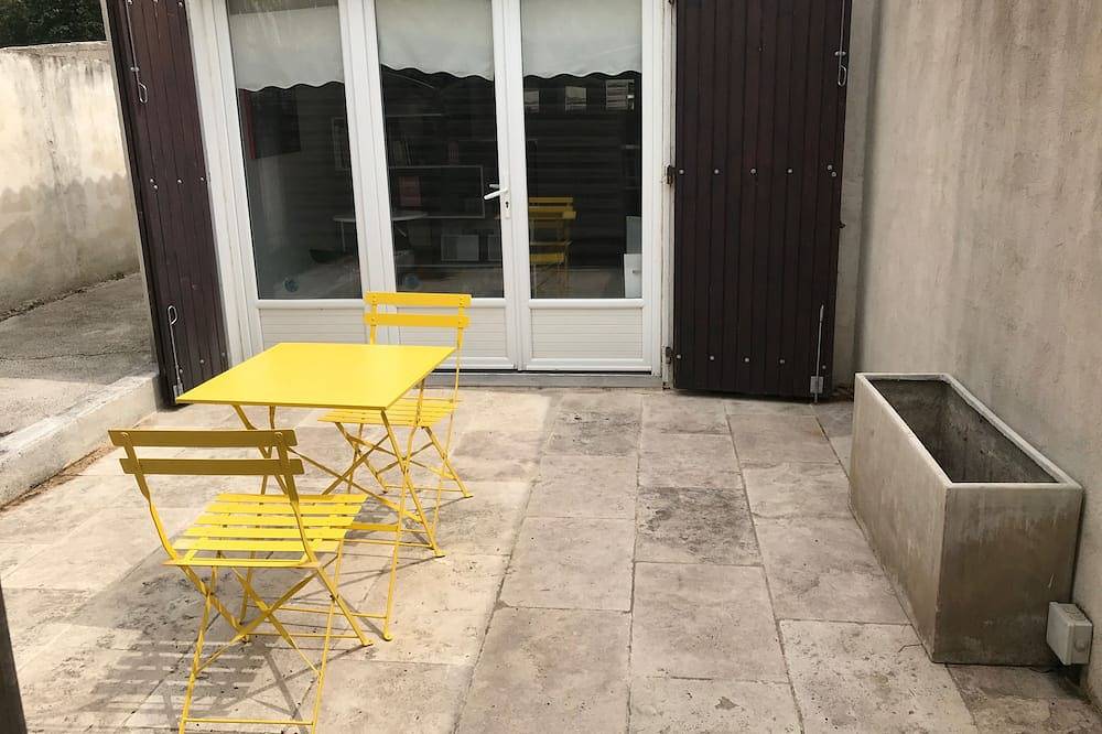Appartement entier, Studio indépendant T1 in Carnoux-en-Provence, Côte méditerranéenne (France)
