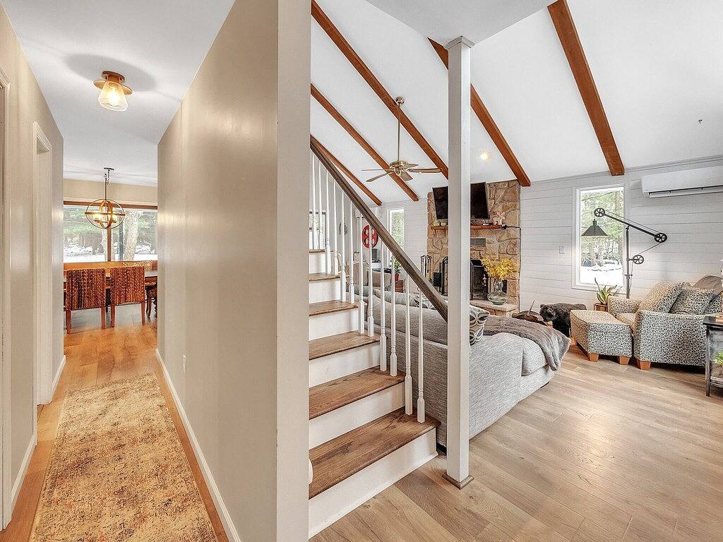 Clean Fresh Spacious in Lake Harmony! in Hickory Run State Park