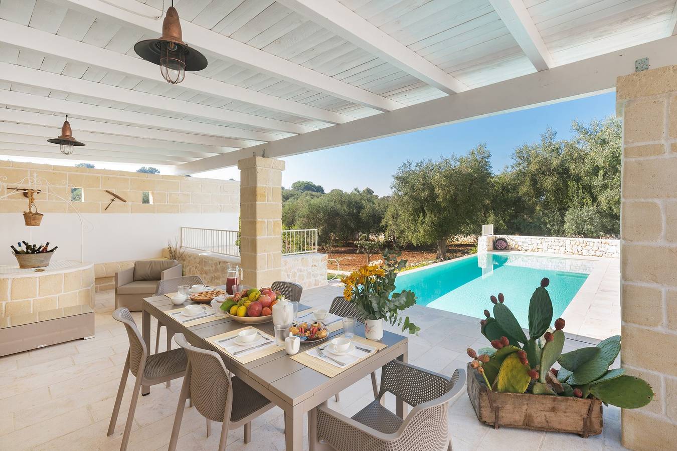 Lussuosa Villa Don Salvatore con Wi-Fi, aria condizionata, piscina e terrazza; in Traghetto, Ostuni