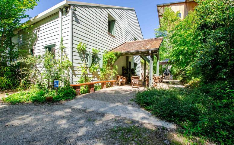 Gîte pour 14 personnes, avec Terrasse et Jardin dans Villy-en-Trodes