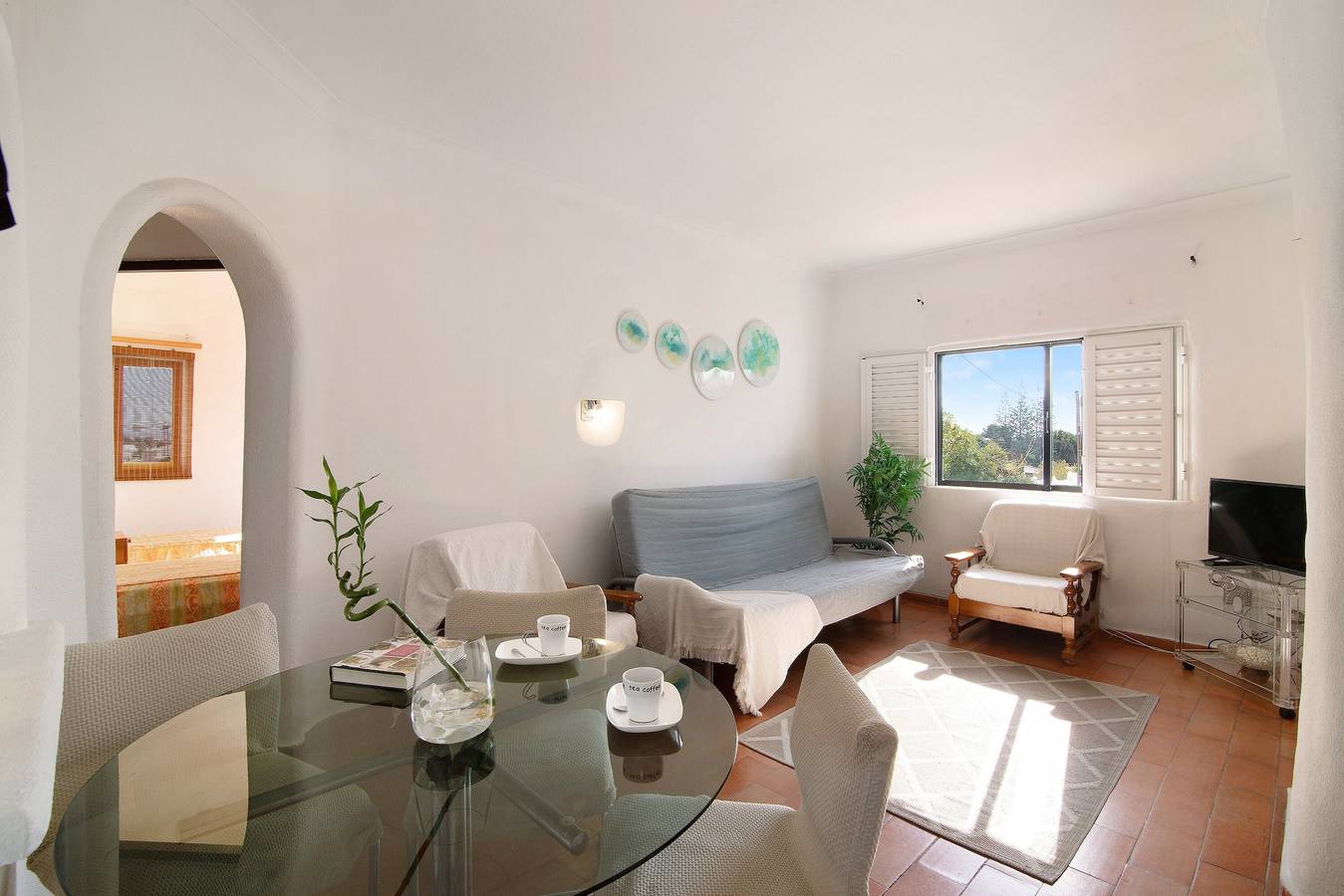 Ganze Wohnung, Apartamento Vila Mourisca mit Meerblick, Wlan und Balkon in Alporchinhos (Atlantikküste), Porches