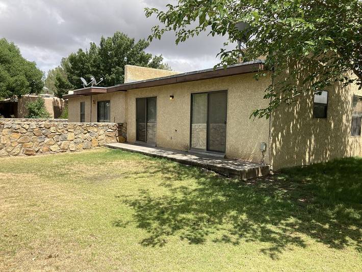 Vacation rental for 3 people, with yard in Las Cruces (New Mexico)