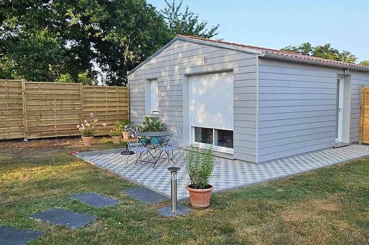 Gîte pour 4 personnes, avec jardin à Grézac - 3