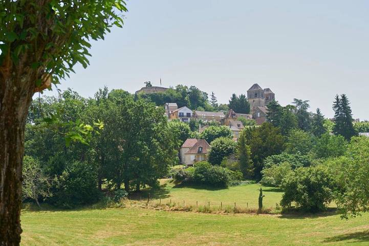 Club vacances pour 4 personnes, avec vue ainsi que jardin et piscine dans Occitanie - 4