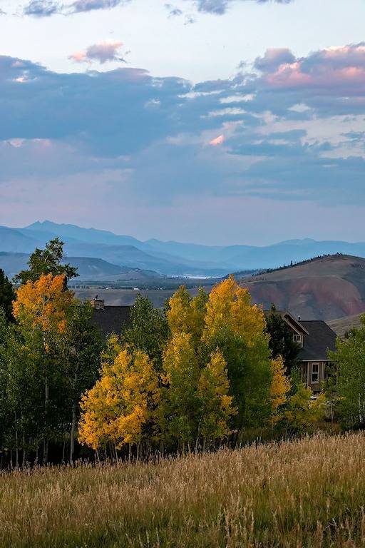 Location de vacances pour 8 personnes, avec piscine et jardin à Granby