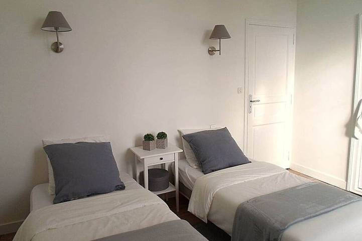 Location de vacances pour 16 personnes, avec jardin à Bourrou - 3