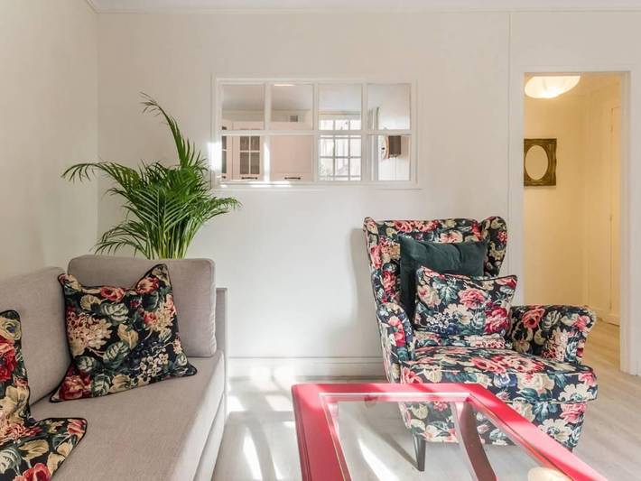 Apartamento entero, Relájese en dúplex acogedor en el barrio histórico de Nevers - Todo incluido in Nevers, Nièvre