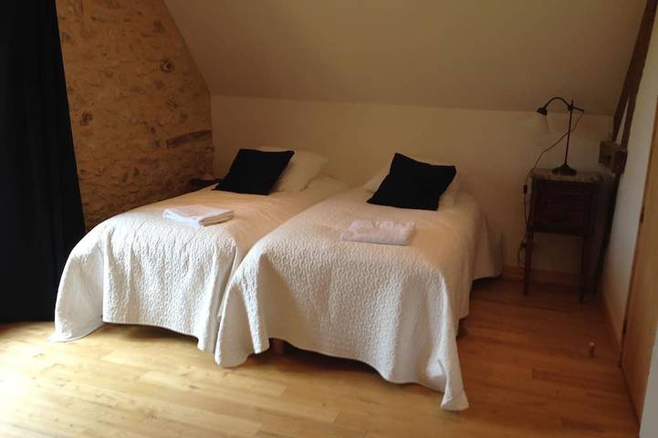 Gîte pour 4 personnes, avec terrasse et jardin, animaux acceptés à Sagelat - 4